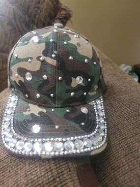 Bougee Camouflage Rhinestone Baseball Cap - Green Camo